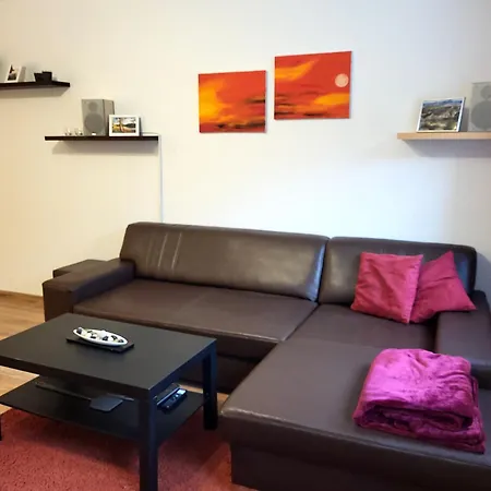 Daire 105 Qm Whg Mit Gehobener Ausstattung In Homberg Ohm *